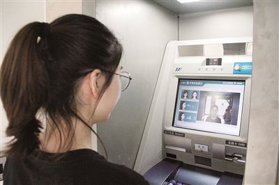 2025年最新热门网贷新口子必下款，今年可以尝试这5个哪个网贷平台比较容易通过呢