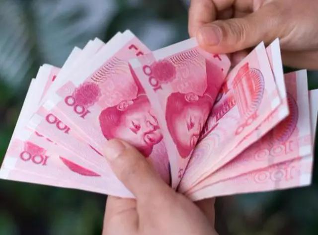 2025小额贷款无视黑白户，1到2千的小额贷18岁
