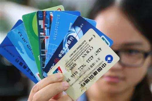 2025口子无视黑白户网贷，精心整理5个2025年有逾期能下款的口子