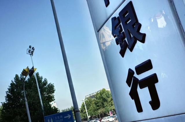 2025年最新哪个网贷口子好下款快，专业梳理5个无视黑白100%秒下网贷